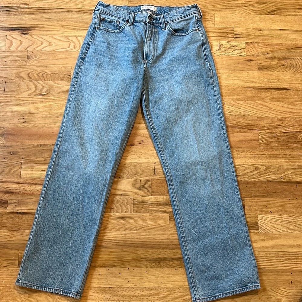Abercrombie The Baggy Low Rise Curve Love Jean